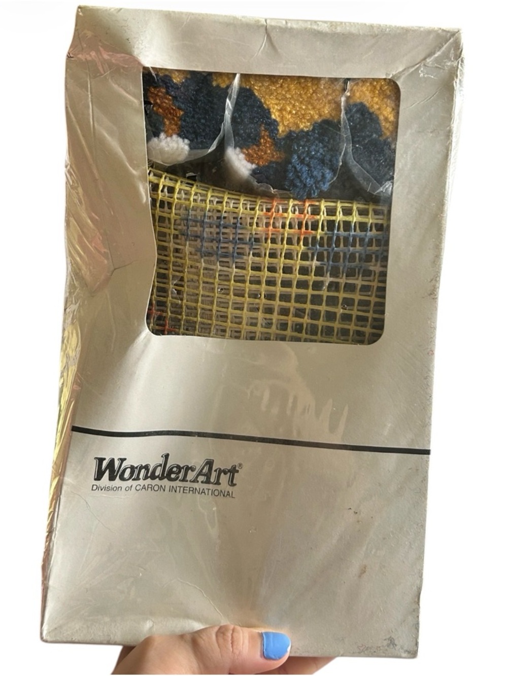 Vintage WonderArt Caron International 12×12 Sun Celestial Latch Hook Kit-NEW - Picture 4 of 4